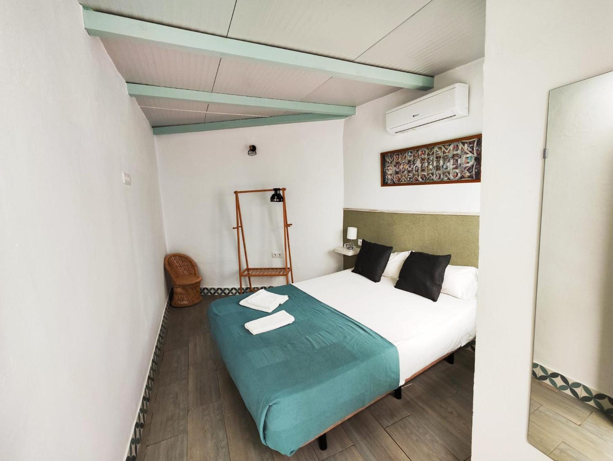 Apartamento Puerta De Cordoba Carmona  Bagian luar foto