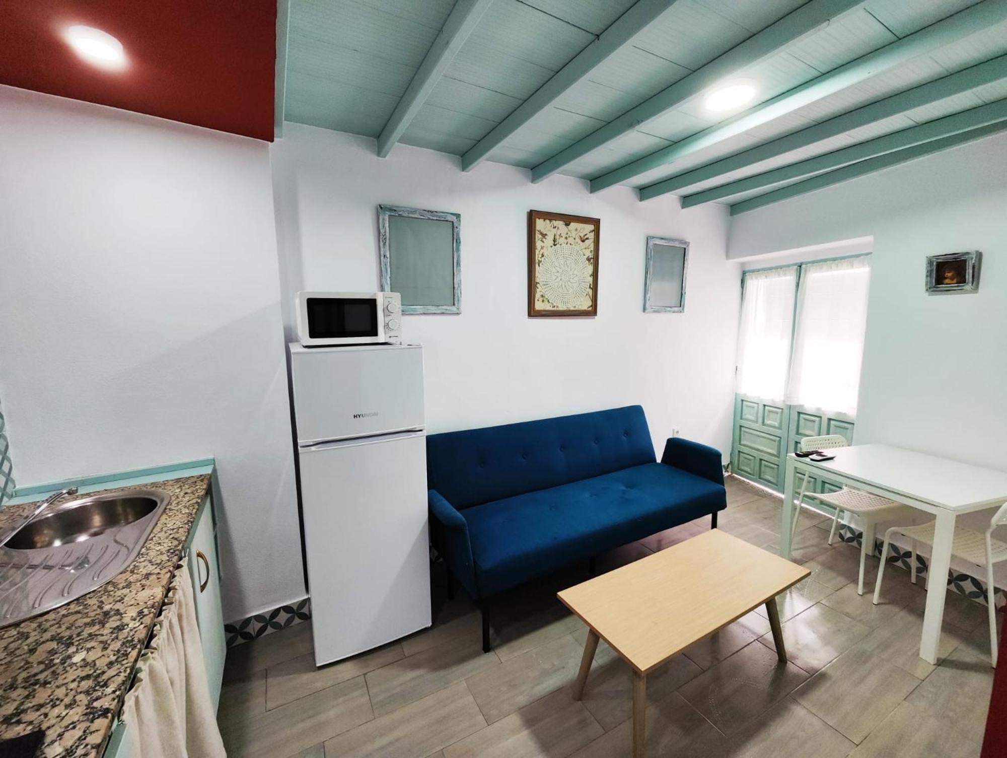 Apartamento Puerta De Cordoba Carmona  Bagian luar foto