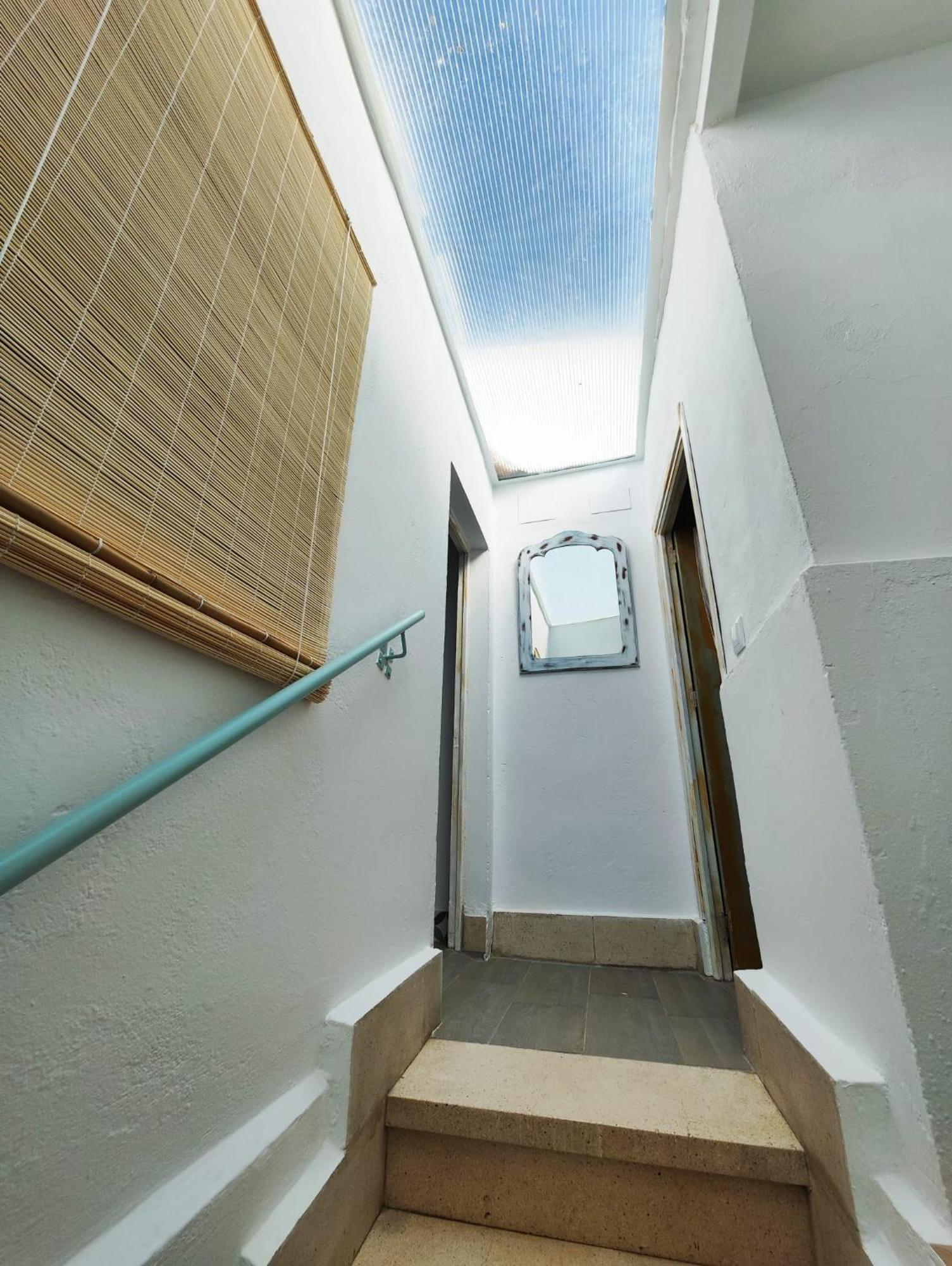 Apartamento Puerta De Cordoba Carmona  Bagian luar foto
